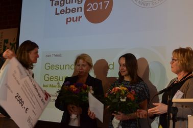 Scheckübergabe Förderpreis Leben pur 2017