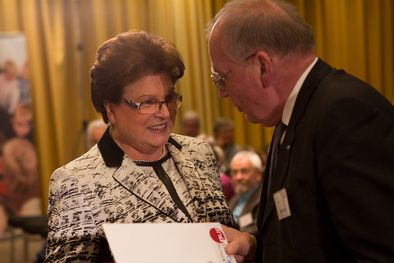 Barbara Stamm, Bayerische Landtagspräsidentin, und Hans Schöbel, Vorsitzender Stiftungsrat